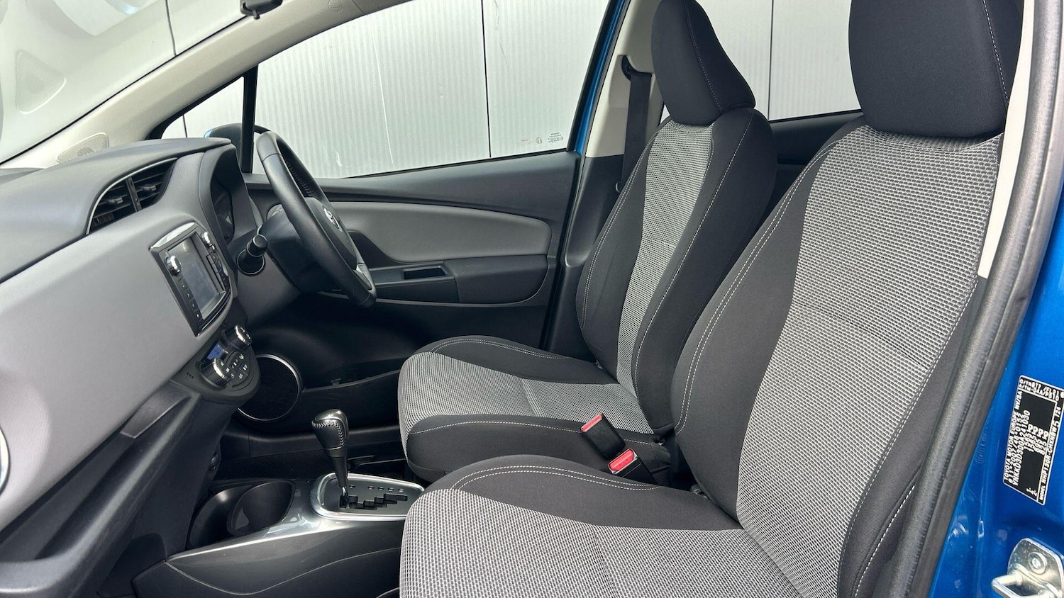 Used Toyota Yaris 2016 for sale - 77670668: Photo 14