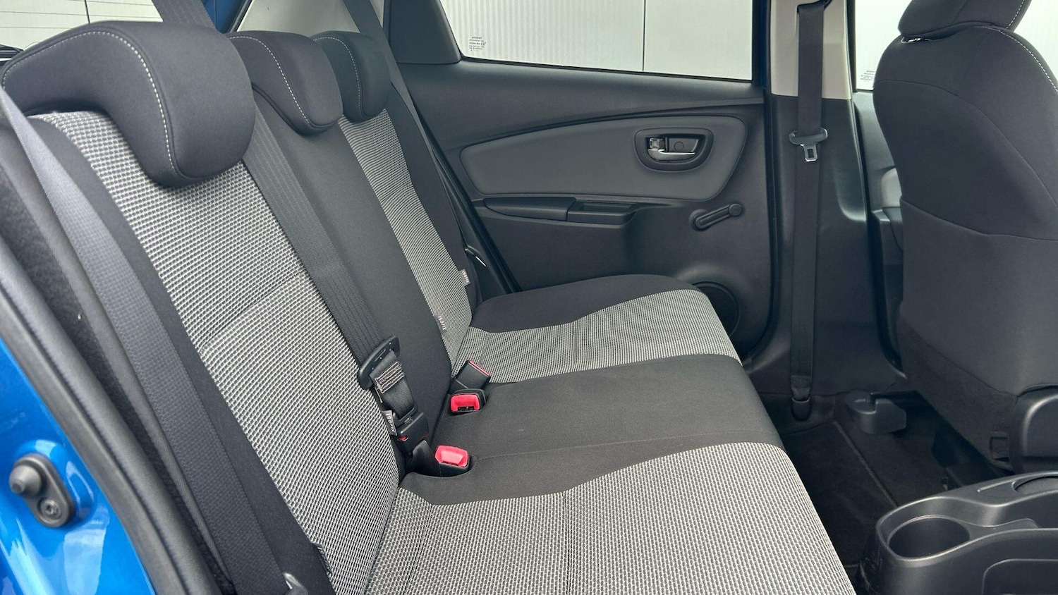 Used Toyota Yaris 2016 for sale - 77670668: Photo 16