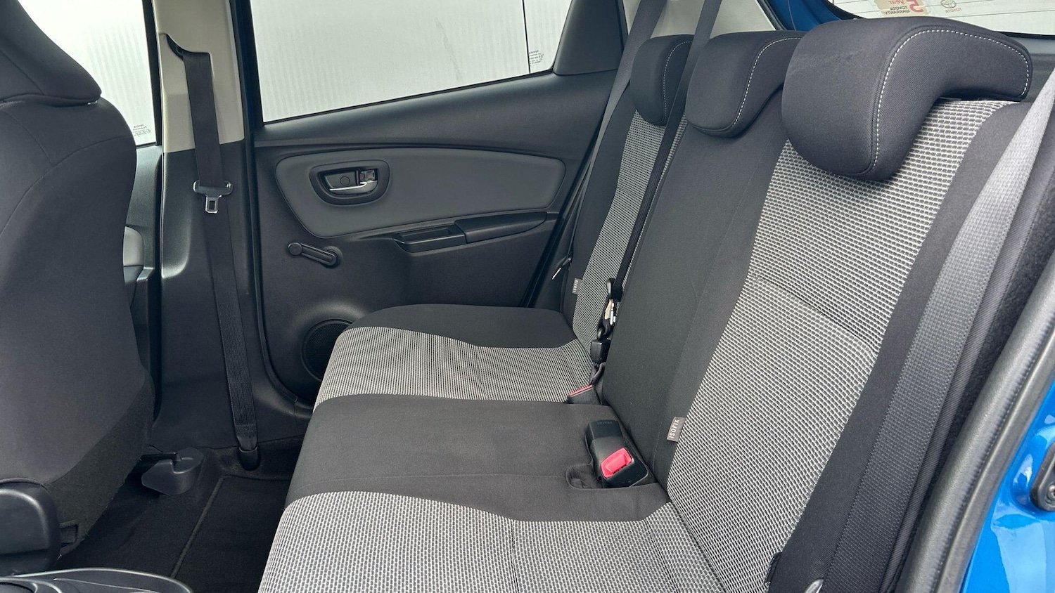 Used Toyota Yaris 2016 for sale - 77670668: Photo 17