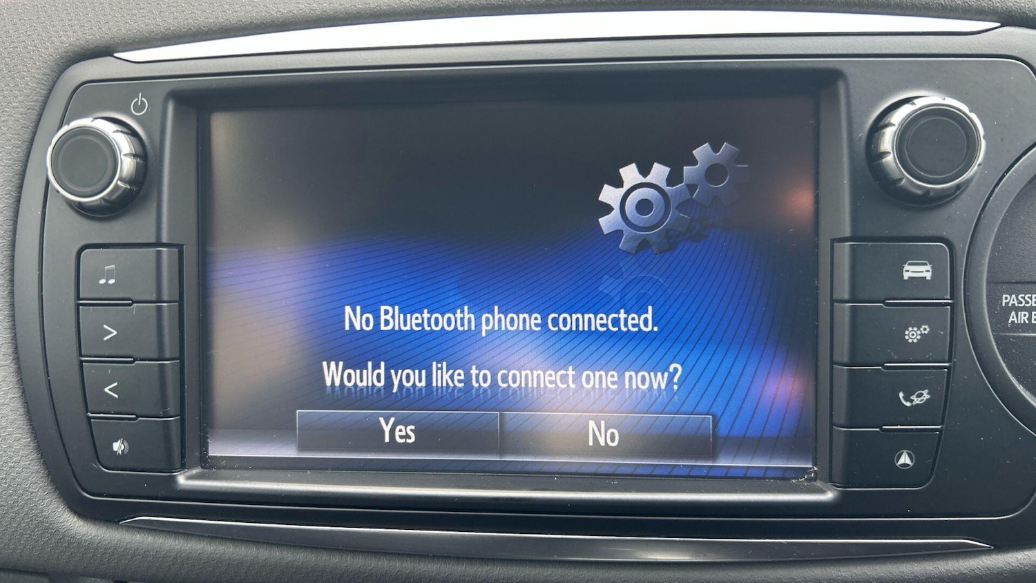 Used Toyota Yaris 2016 for sale - 77670668: Photo 23