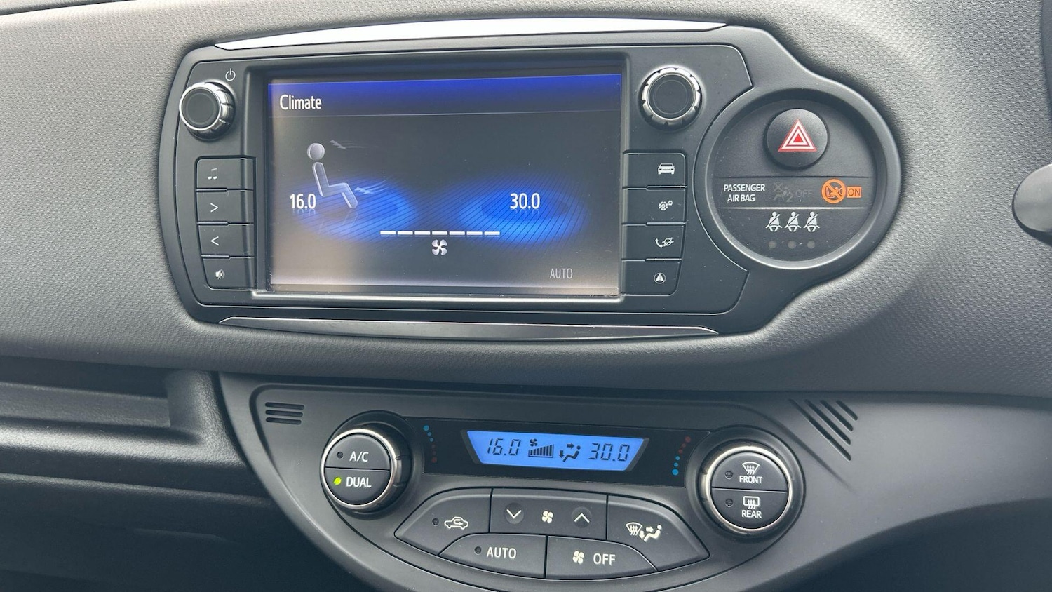 Used Toyota Yaris 2016 for sale - 77670668: Photo 27