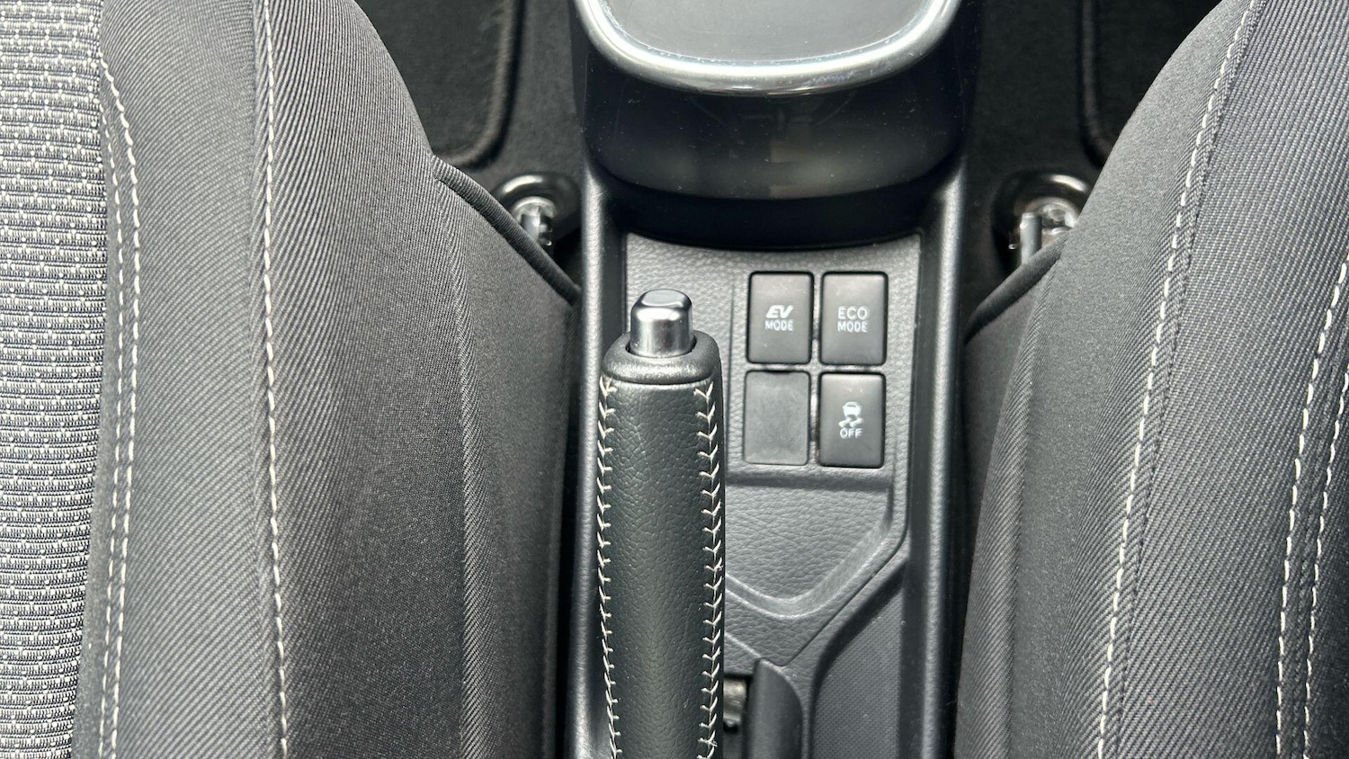 Used Toyota Yaris 2016 for sale - 77670668: Photo 33