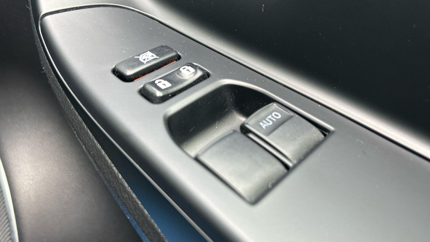 Used Toyota Yaris 2016 for sale - 77670668: Photo 36