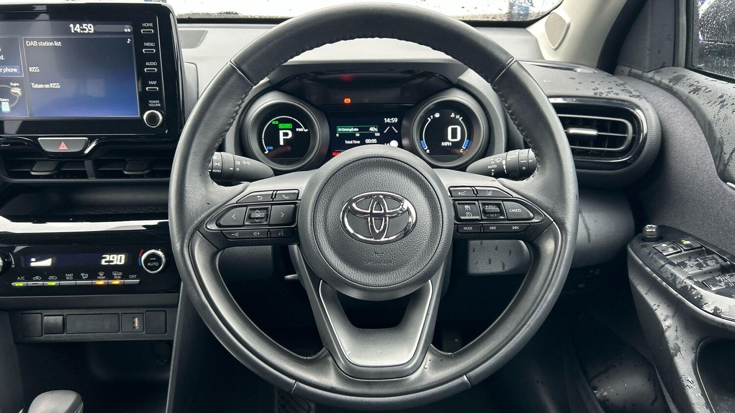 Used Toyota Yaris Cross 2023 for sale - 77939637: Photo 12