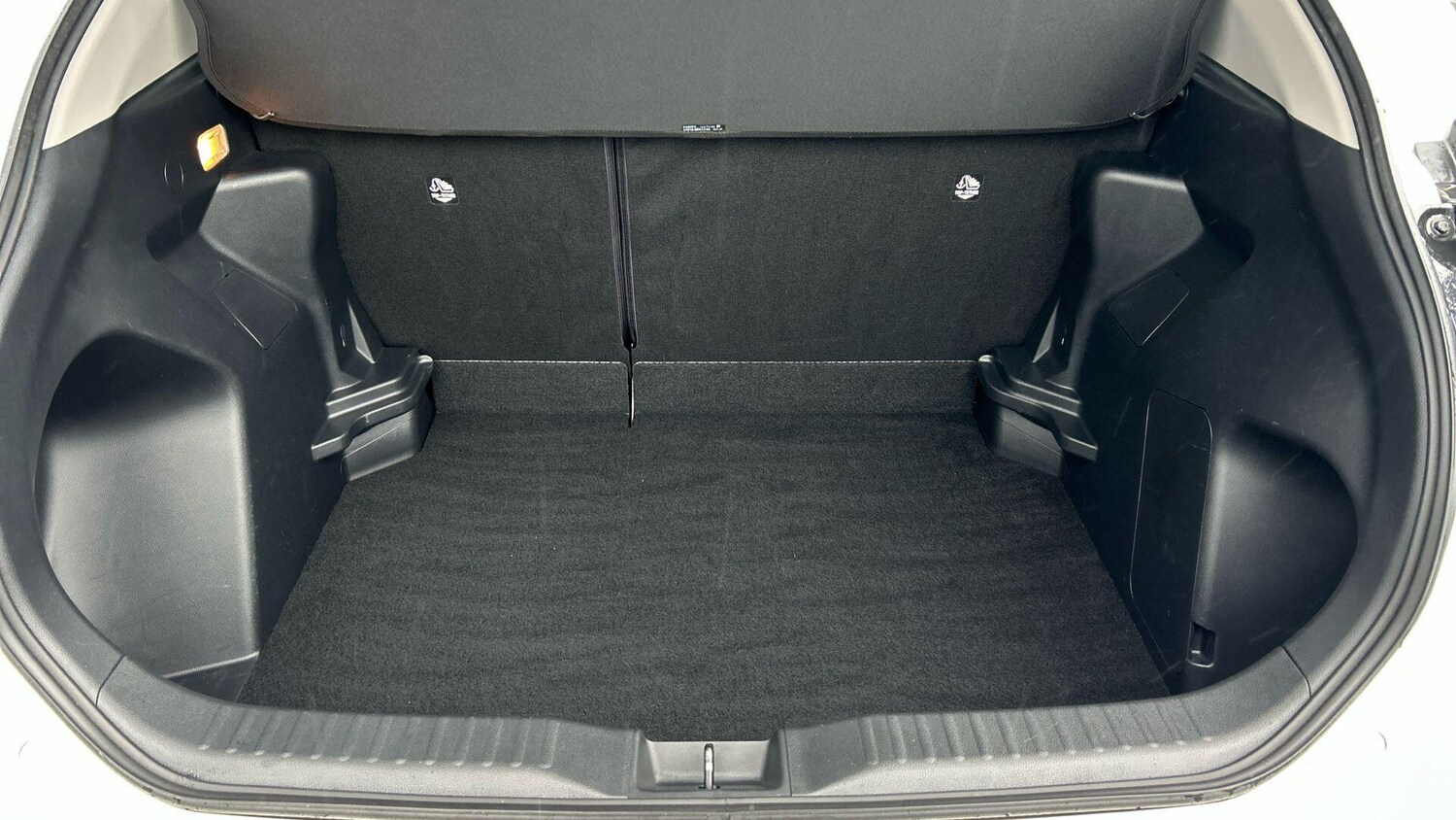 Used Toyota Yaris Cross 2023 for sale - 77939637: Photo 18