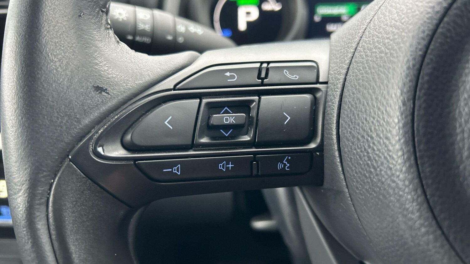 Used Toyota Yaris Cross 2023 for sale - 77939637: Photo 33