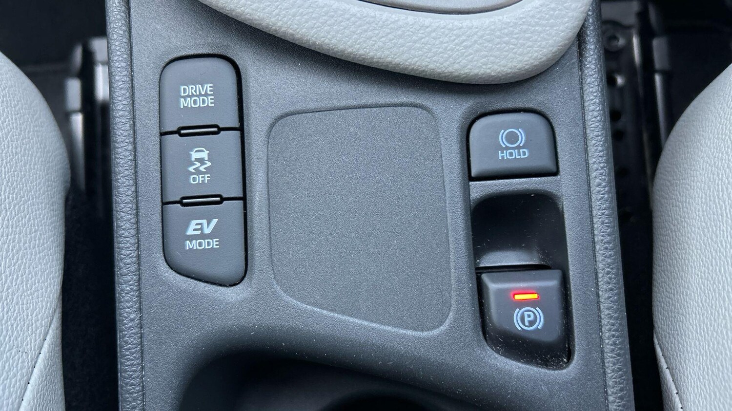 Used Toyota Yaris 2022 for sale - 77723243: Photo 34