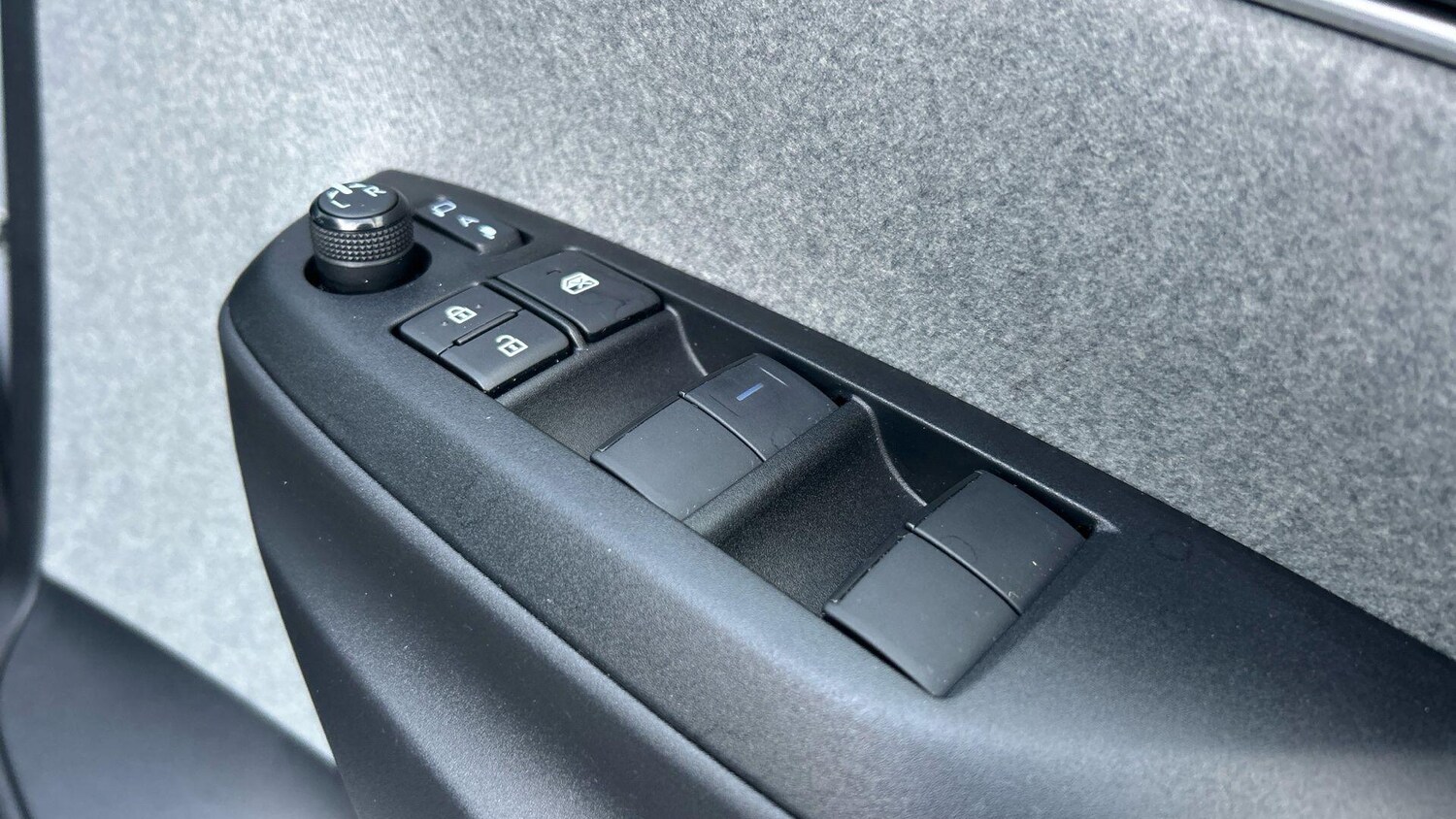 Used Toyota Yaris 2022 for sale - 77723243: Photo 39