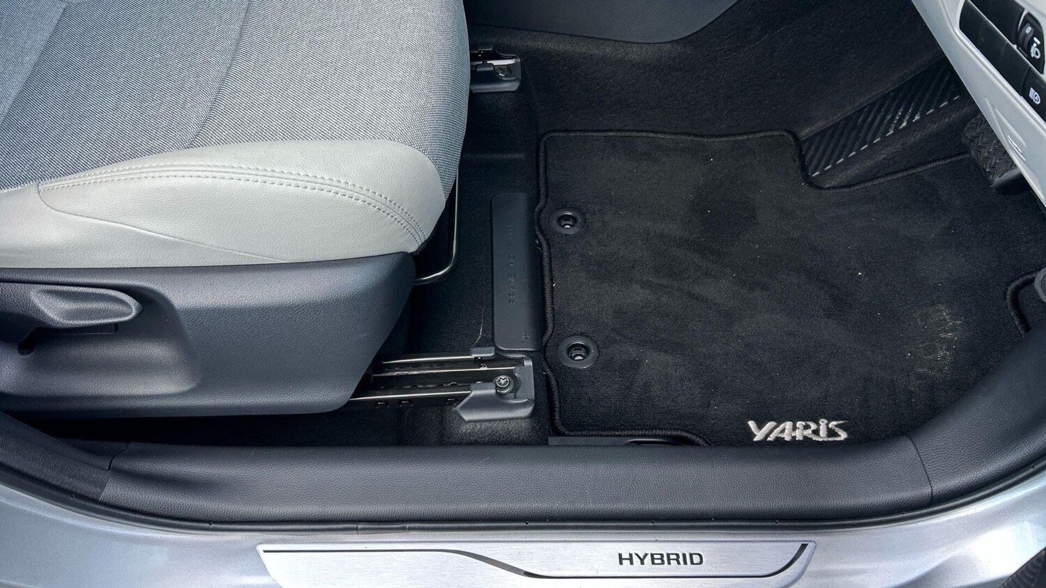 Used Toyota Yaris 2022 for sale - 77723243: Photo 41