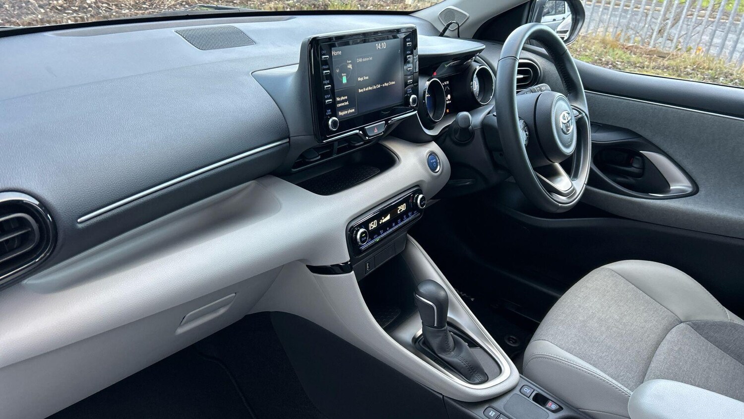 Used Toyota Yaris 2022 for sale - 77723243: Photo 42