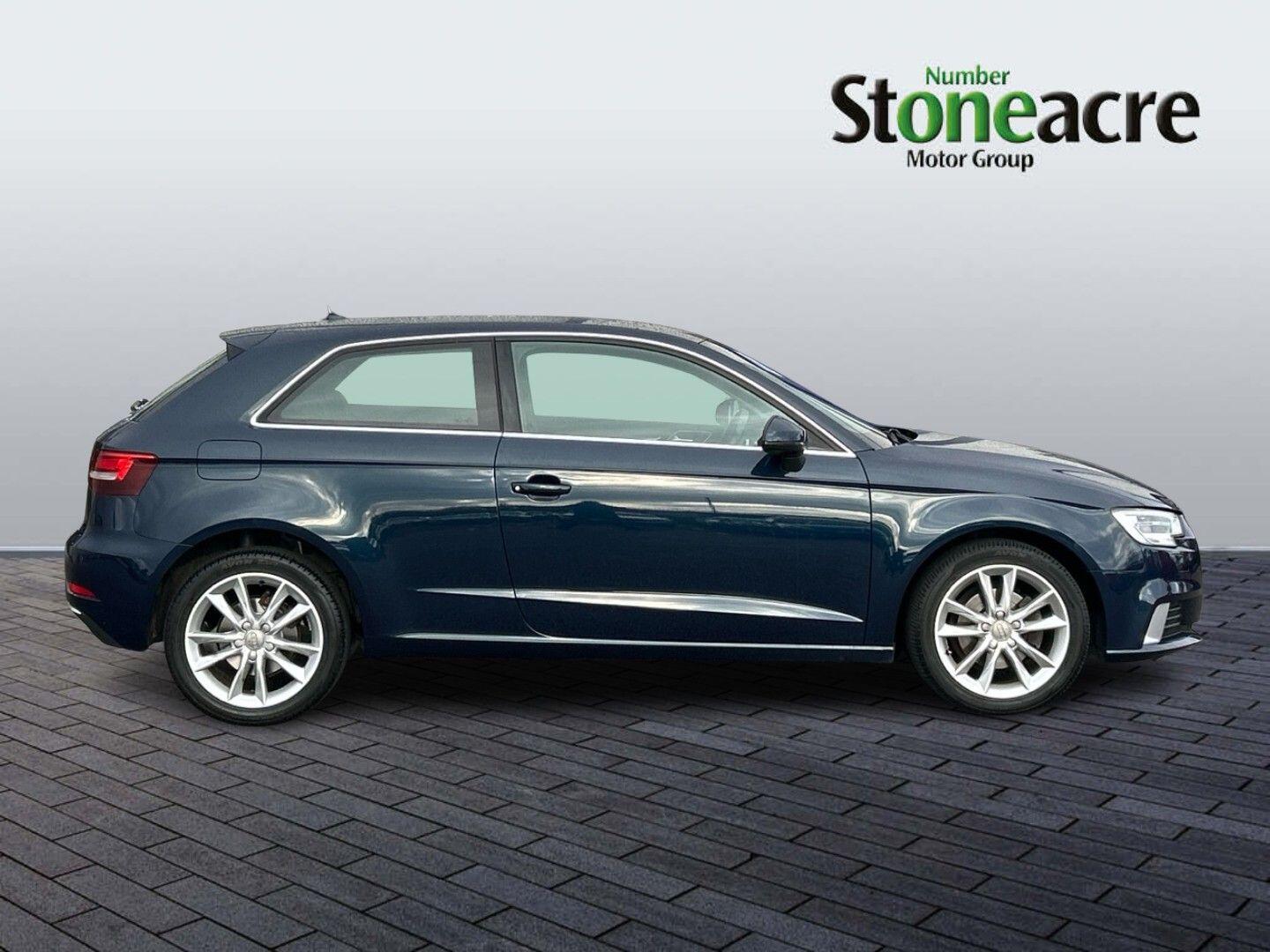 Used Audi A3 2016 for sale - 76361504: Photo 2