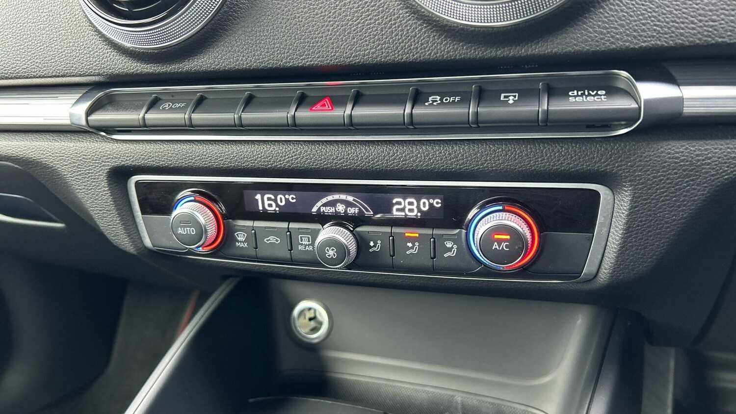 Used Audi A3 2016 for sale - 76361504: Photo 28