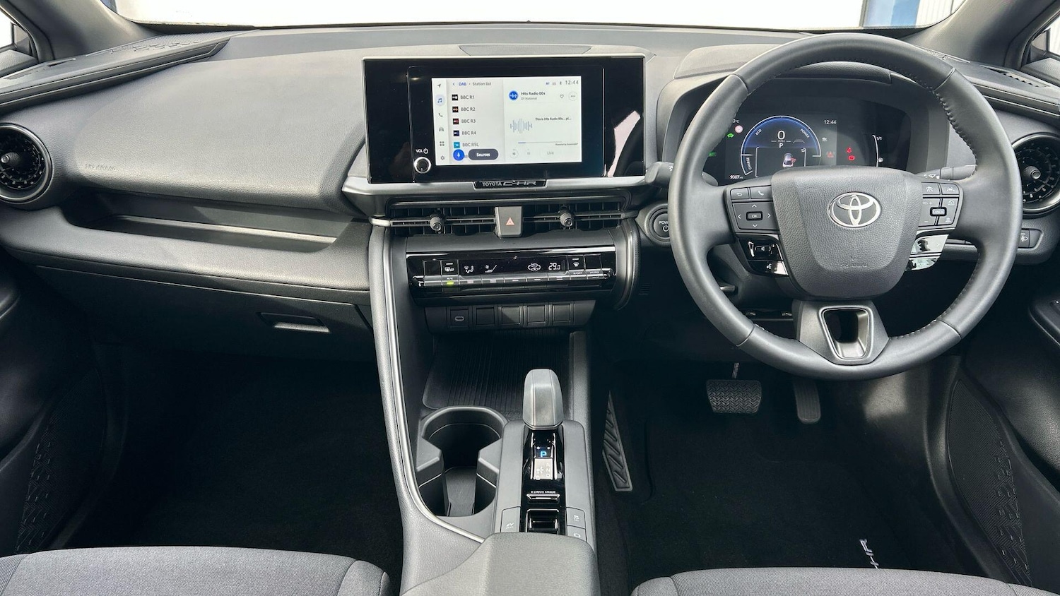 Used Toyota C-HR 2024 for sale - 76370815: Photo 11