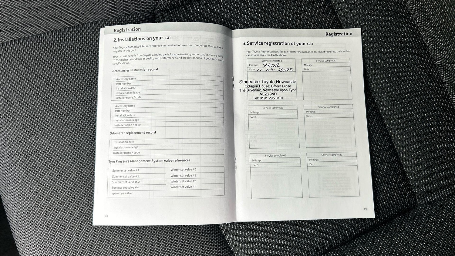 Used Toyota C-HR 2024 for sale - 76370815: Photo 23