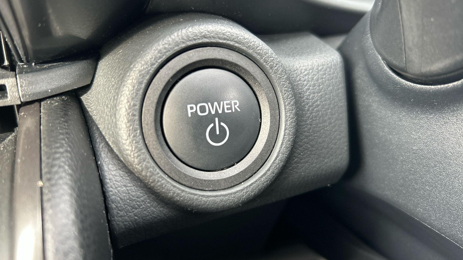 Used Toyota C-HR 2024 for sale - 76370815: Photo 38