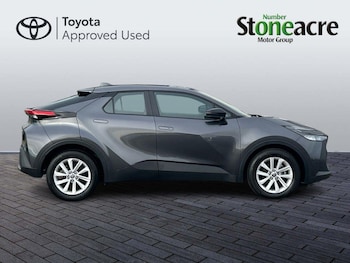Used Toyota C-HR 2024 for sale - 76370815: Photo