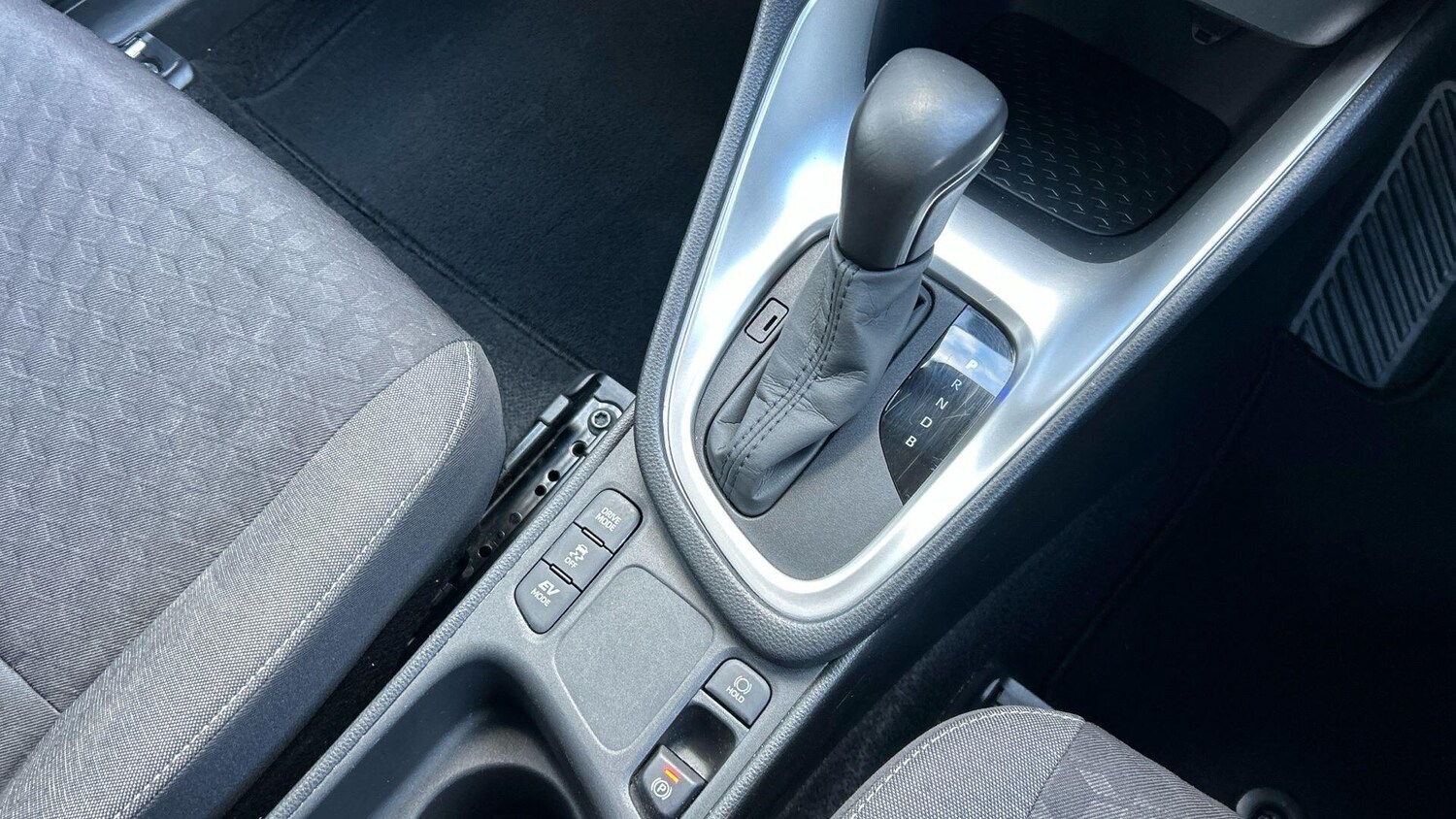 Used Toyota Yaris for sale - 78116510: Photo 32