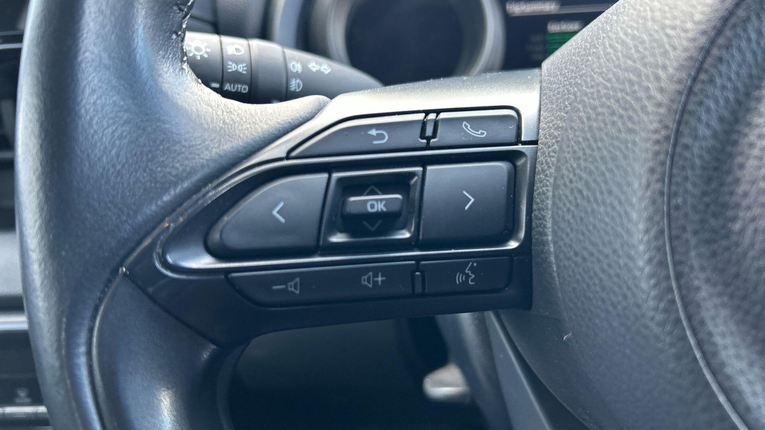 Used Toyota Yaris for sale - 78116510: Photo 35