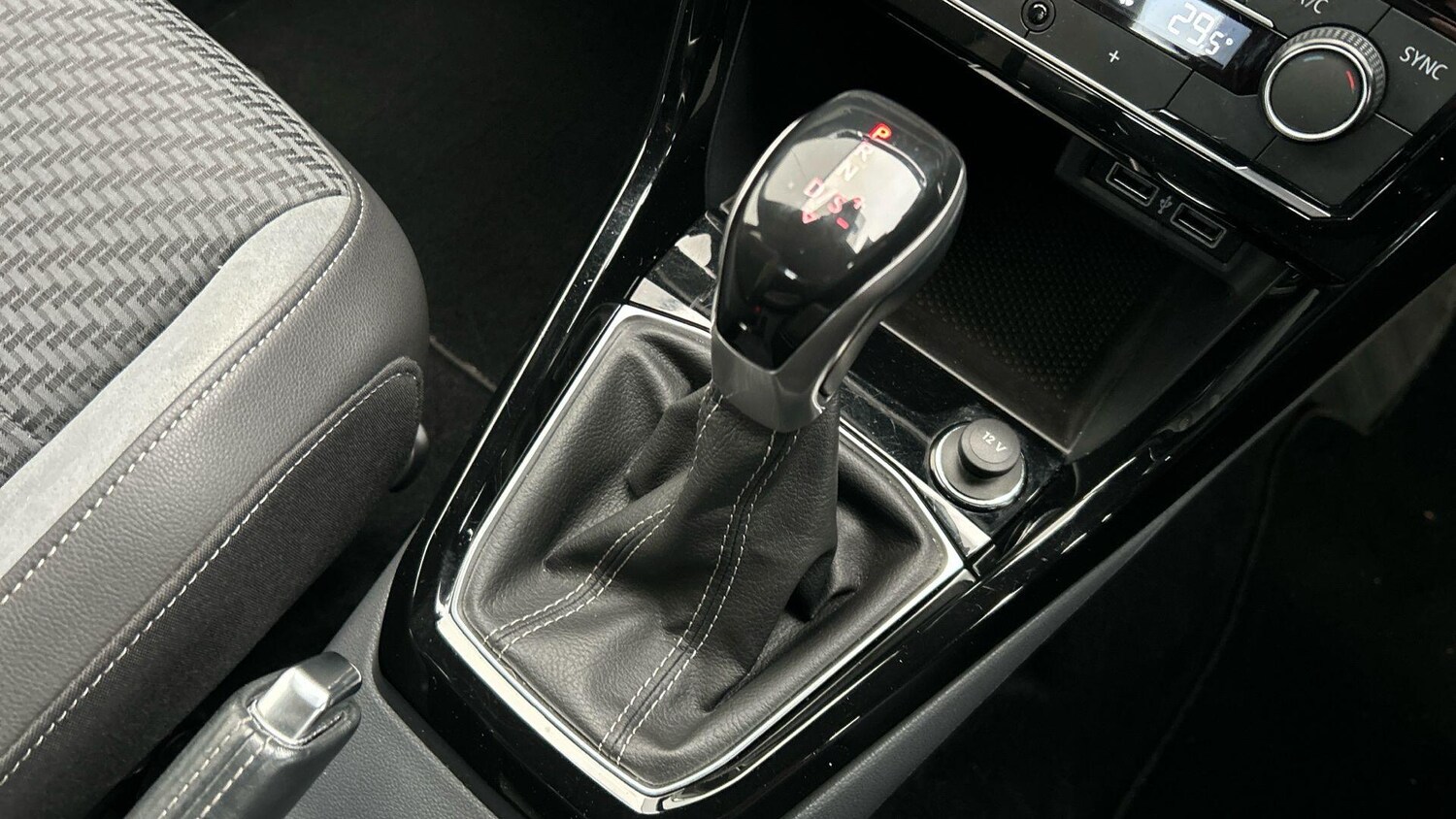 Used Volkswagen T-Cross 2020 for sale - 76964836: Photo 31