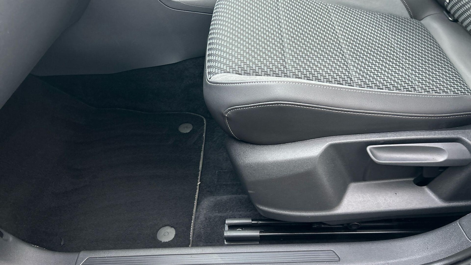 Used Volkswagen T-Cross 2020 for sale - 76964836: Photo 45