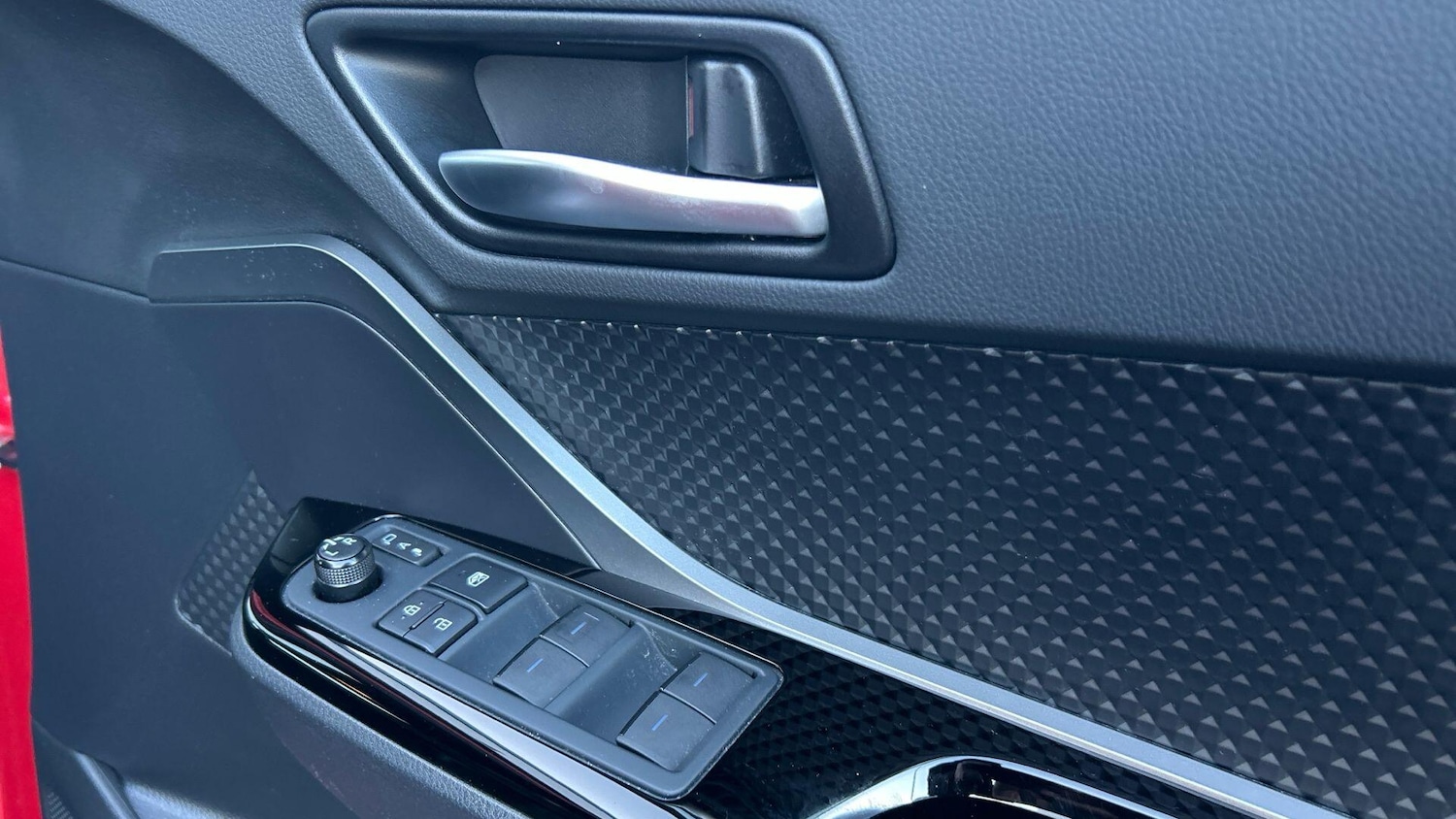 Used Toyota C-HR 2023 for sale - 76824736: Photo 36