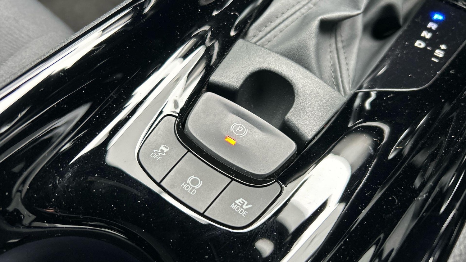 Used Toyota C-HR 2020 for sale - 76886150: Photo 32