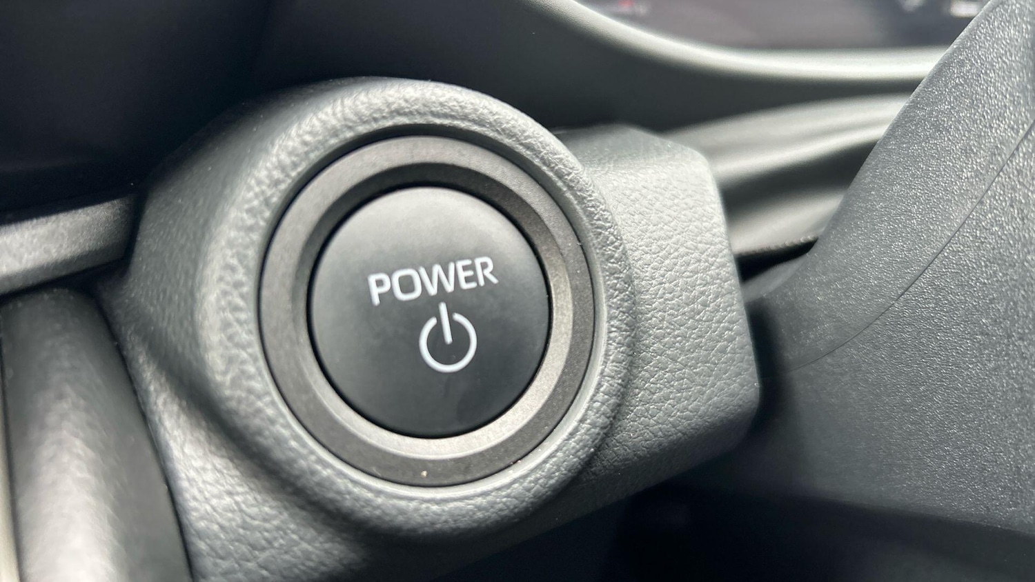 Used Toyota C-HR 2024 for sale - 76370162: Photo 35