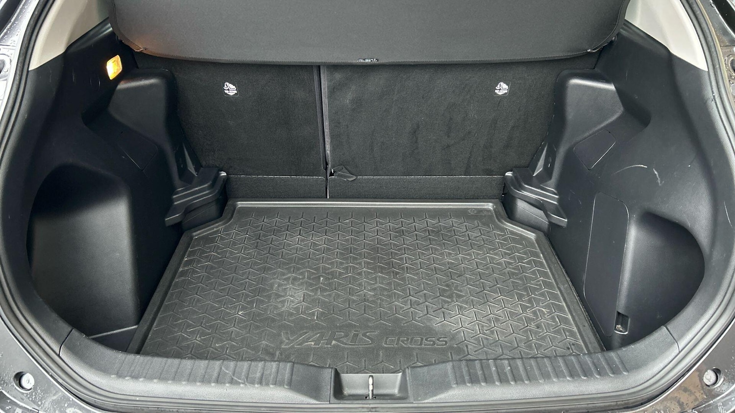 Used Toyota Yaris Cross 2023 for sale - 77253802: Photo 18