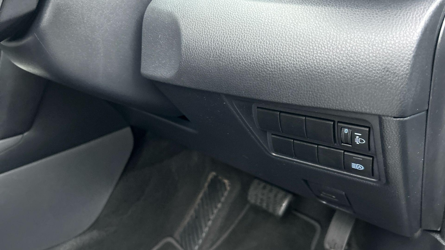 Used Toyota Yaris Cross 2023 for sale - 77253802: Photo 38