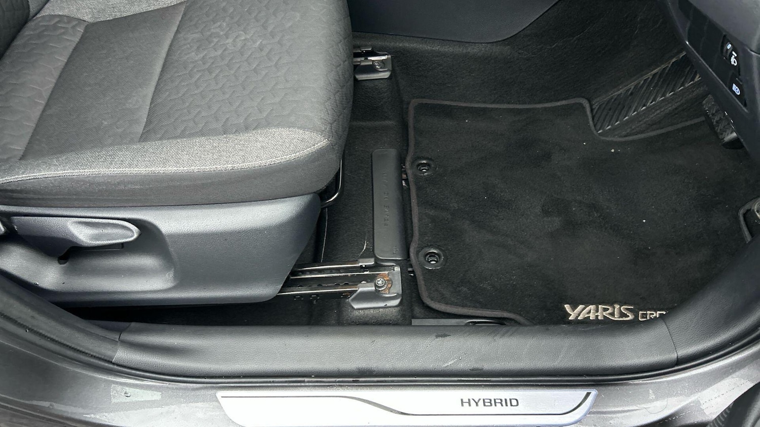 Used Toyota Yaris Cross 2023 for sale - 77253802: Photo 39