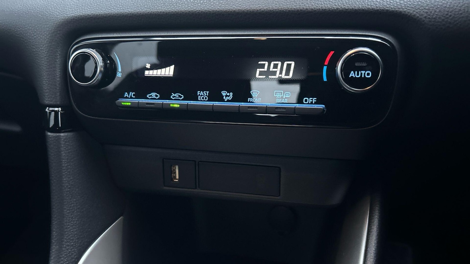 Used Toyota Yaris for sale - 78136182: Photo 29