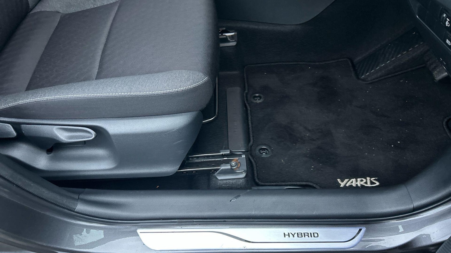 Used Toyota Yaris for sale - 78136182: Photo 38