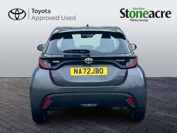 Used Toyota Yaris 2022 for sale - 78136182: Photo