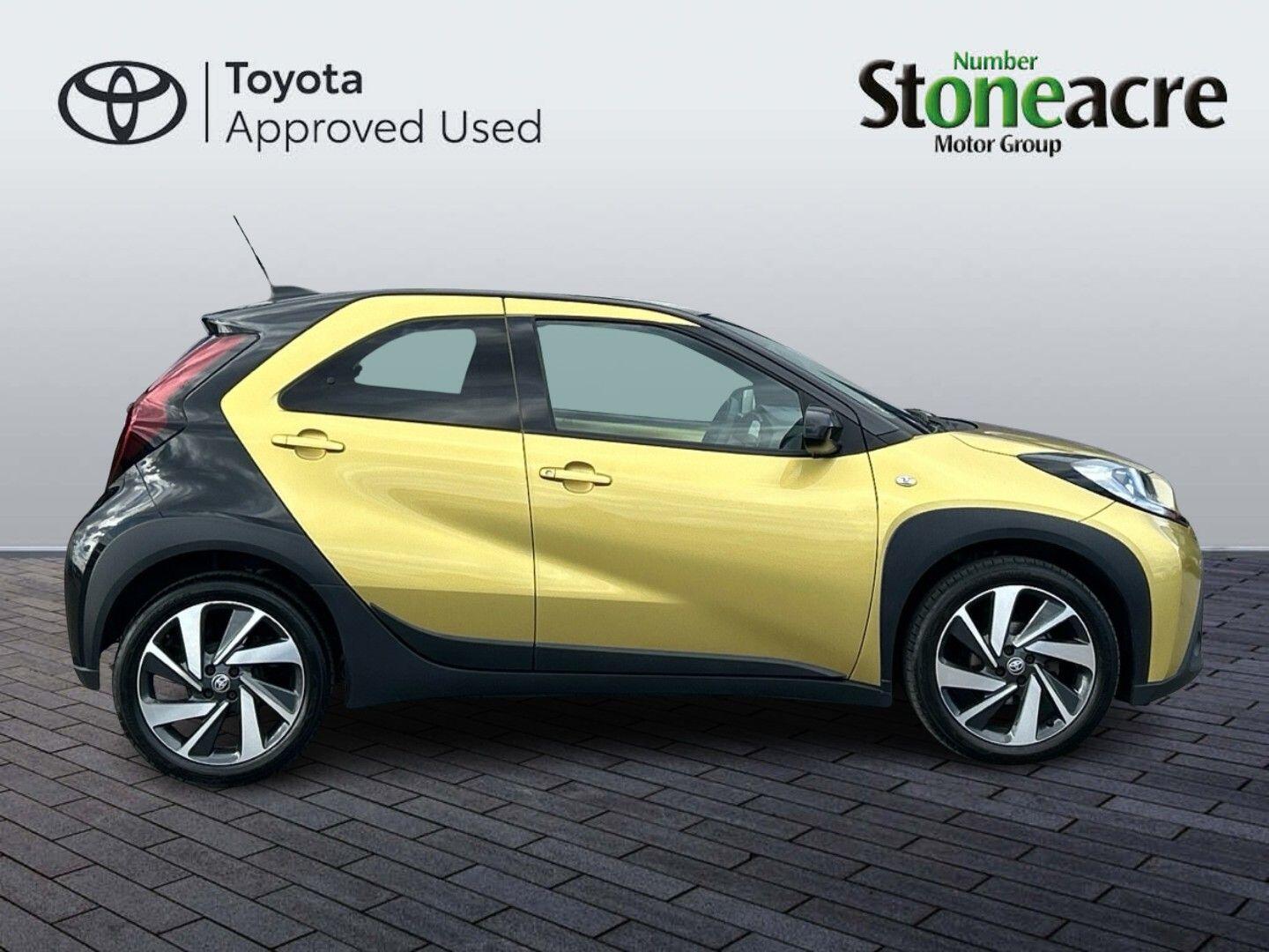 Used Toyota Aygo X 2023 for sale - 78047065: Photo 2