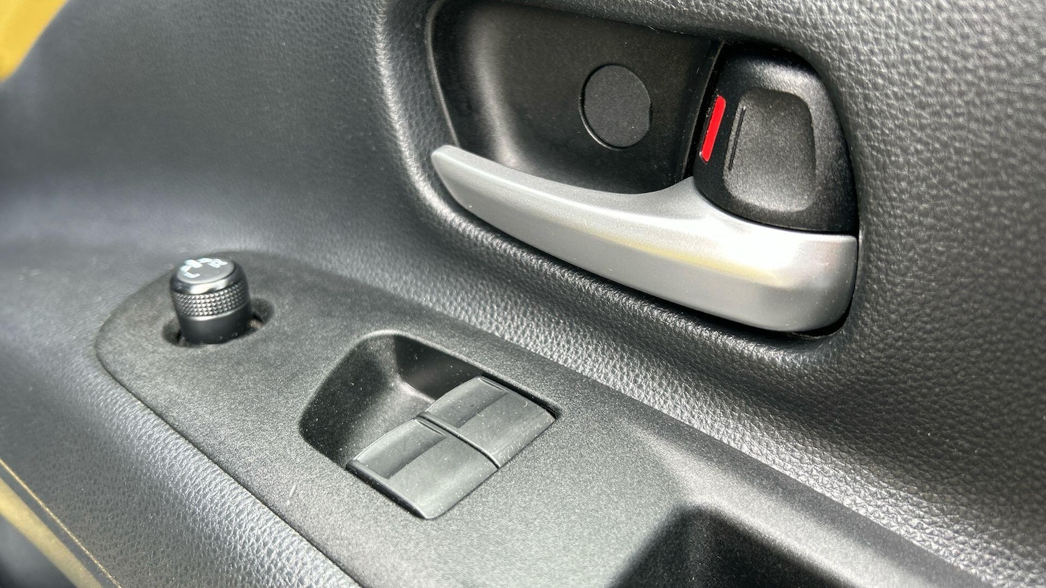 Used Toyota Aygo X 2023 for sale - 78047065: Photo 34