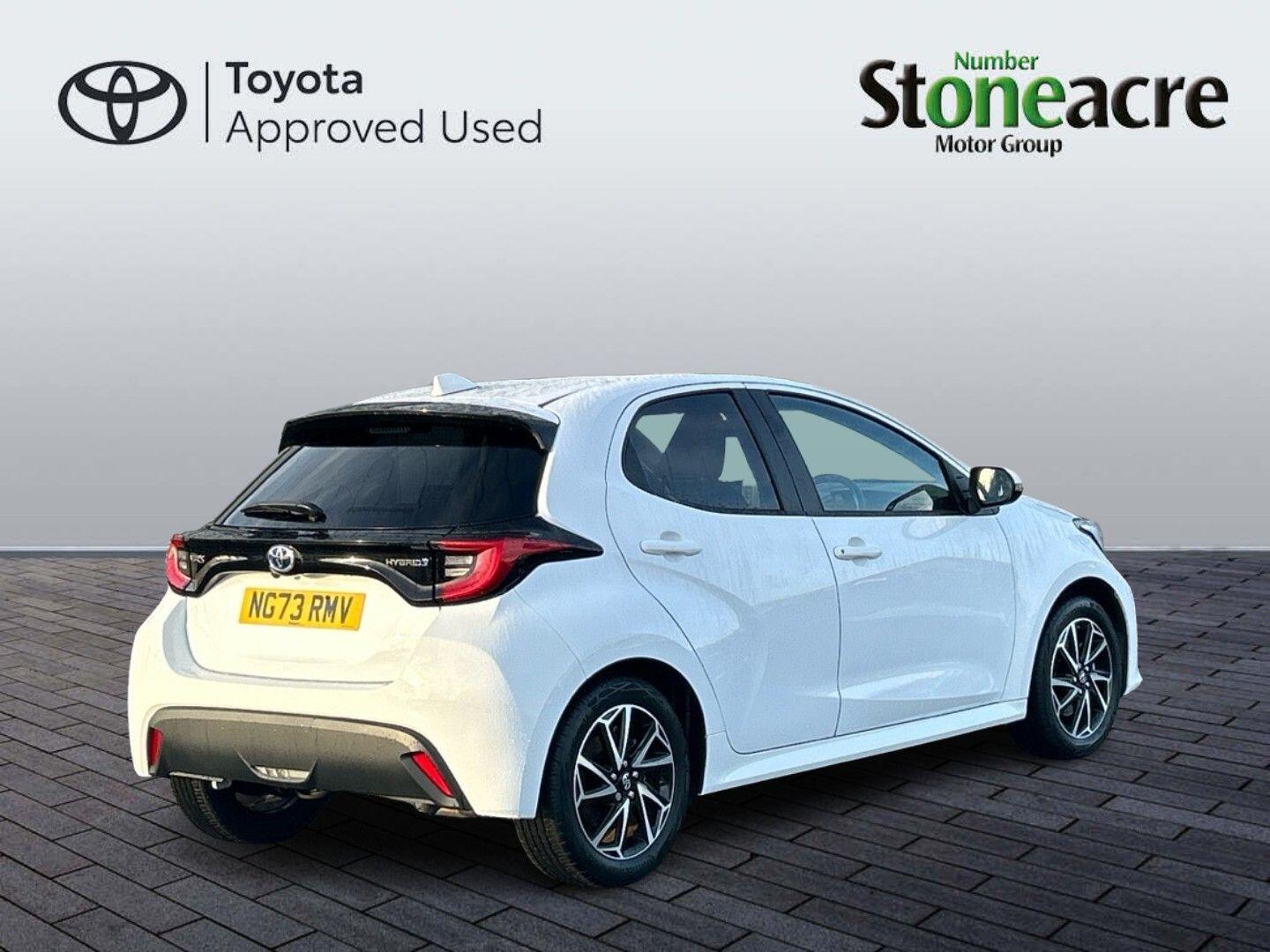 Used Toyota Yaris 2024 for sale - 77238103: Photo 3