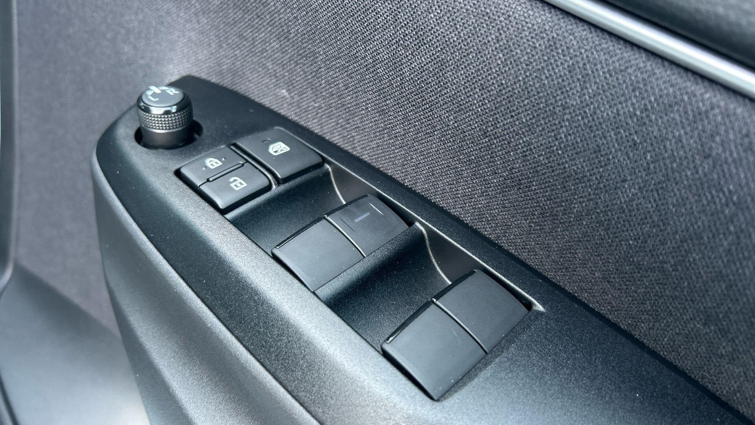 Used Toyota Yaris 2024 for sale - 77238103: Photo 36