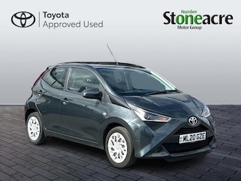 2020 (20) - 1.0 VVT-i x-play Hatchback 5dr Petrol Manual Euro 6 (71 ps)