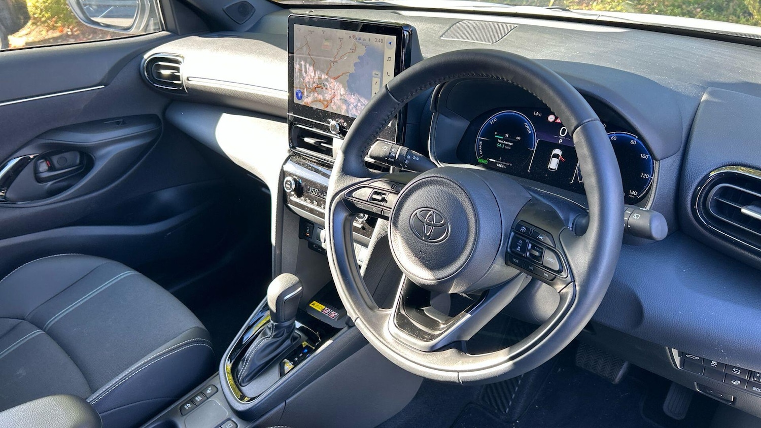 Used Toyota Yaris Cross 2025 for sale - 76152737: Photo 12