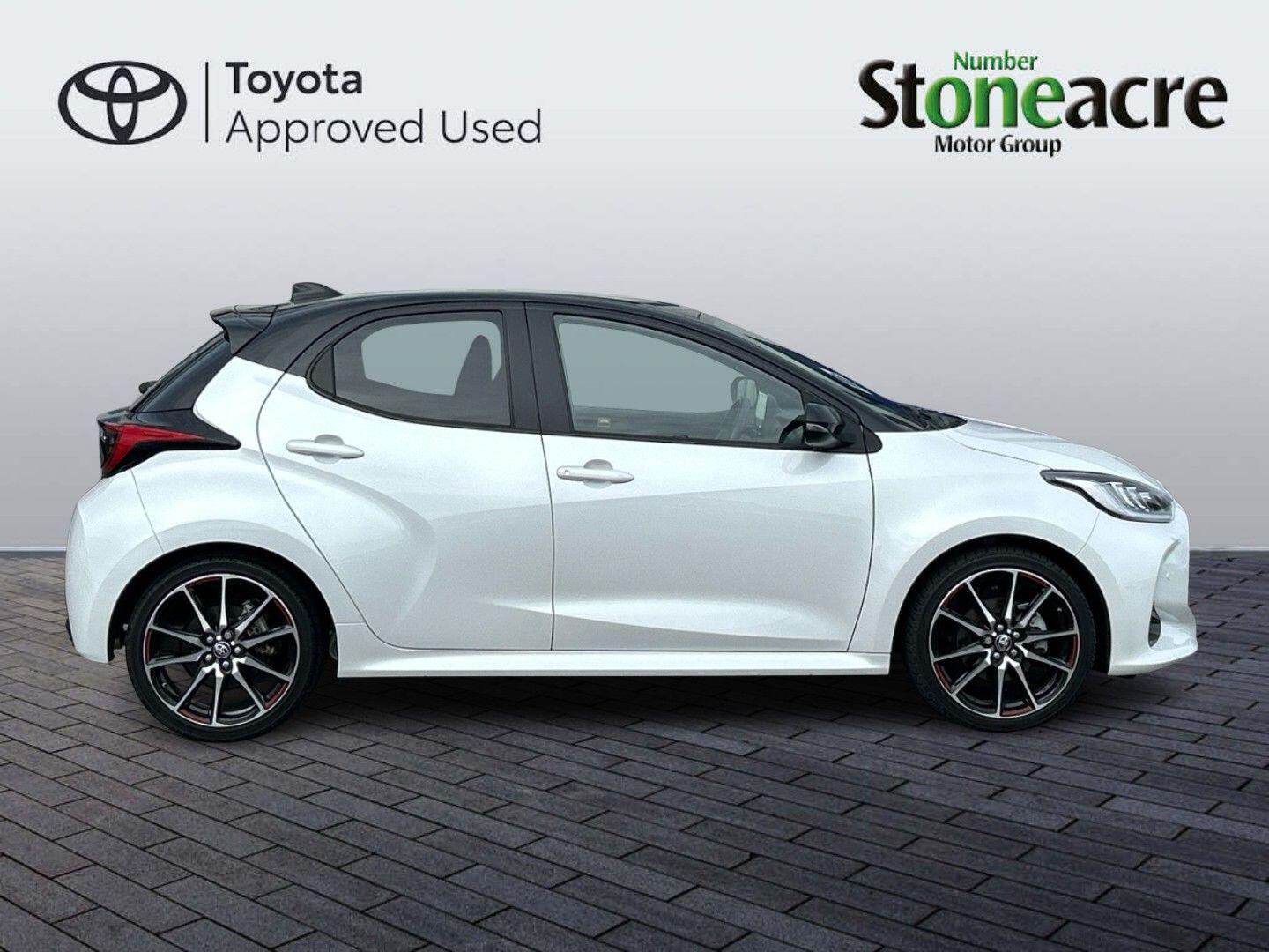 Used Toyota Yaris for sale - 77956999: Photo 2