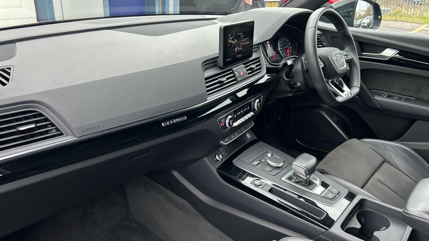 Used Audi Q5 2019 for sale - 76659197: Photo 41