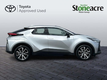 Used Toyota C-HR 2026 for sale - 79613010: Photo