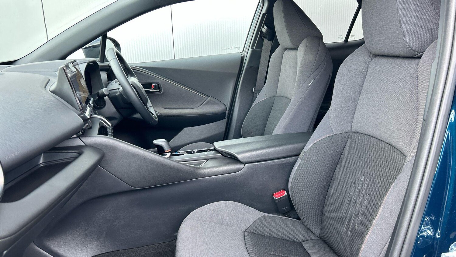 Used Toyota C-HR 2025 for sale - 77709451: Photo 14