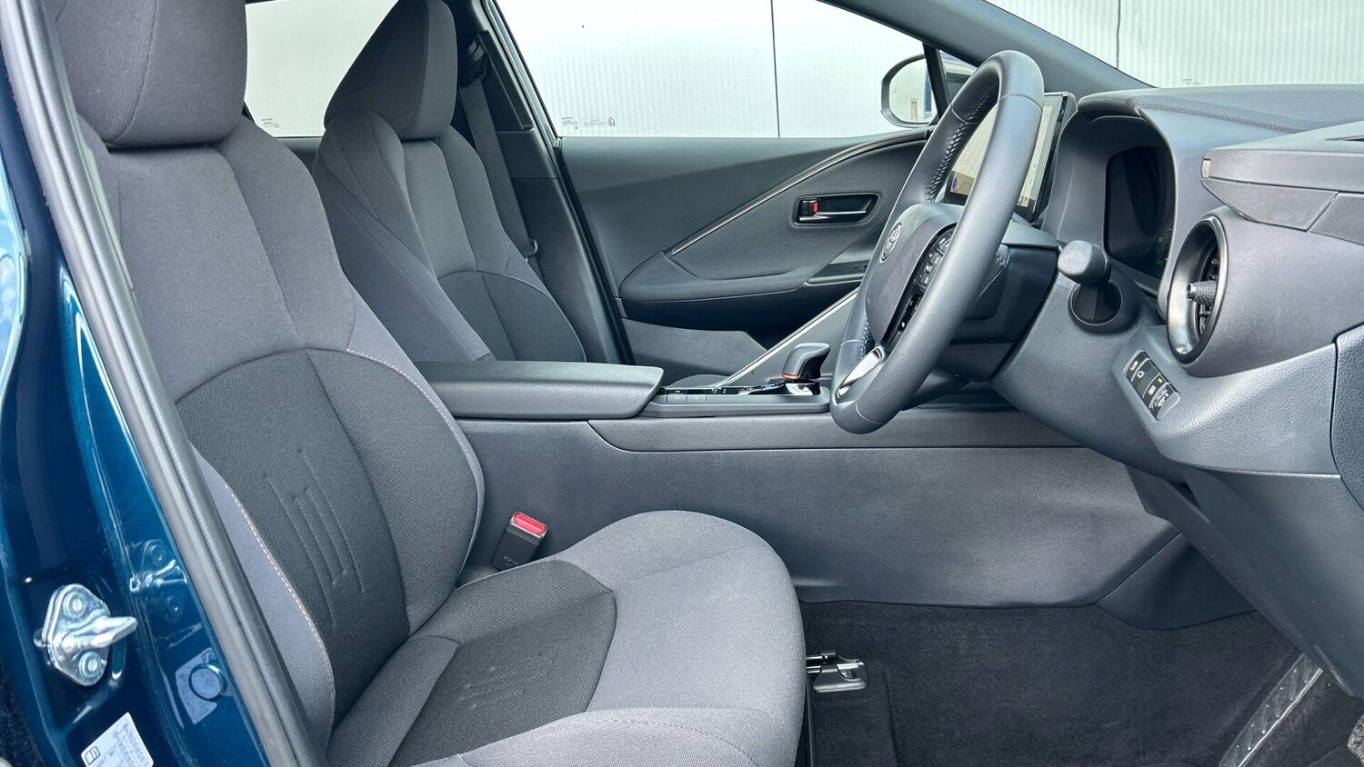 Used Toyota C-HR 2025 for sale - 77709451: Photo 15