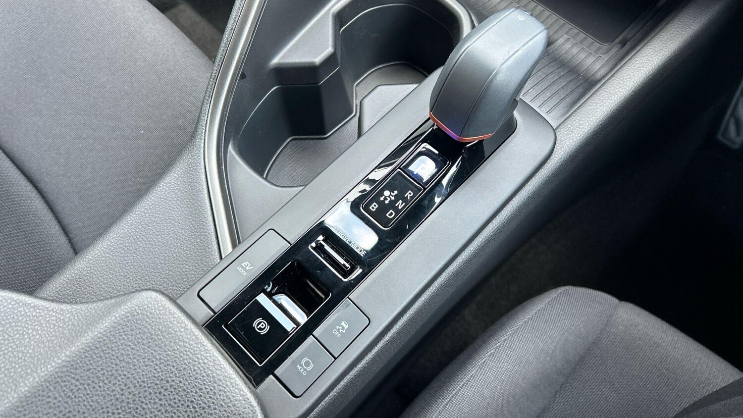 Used Toyota C-HR 2025 for sale - 77709451: Photo 30