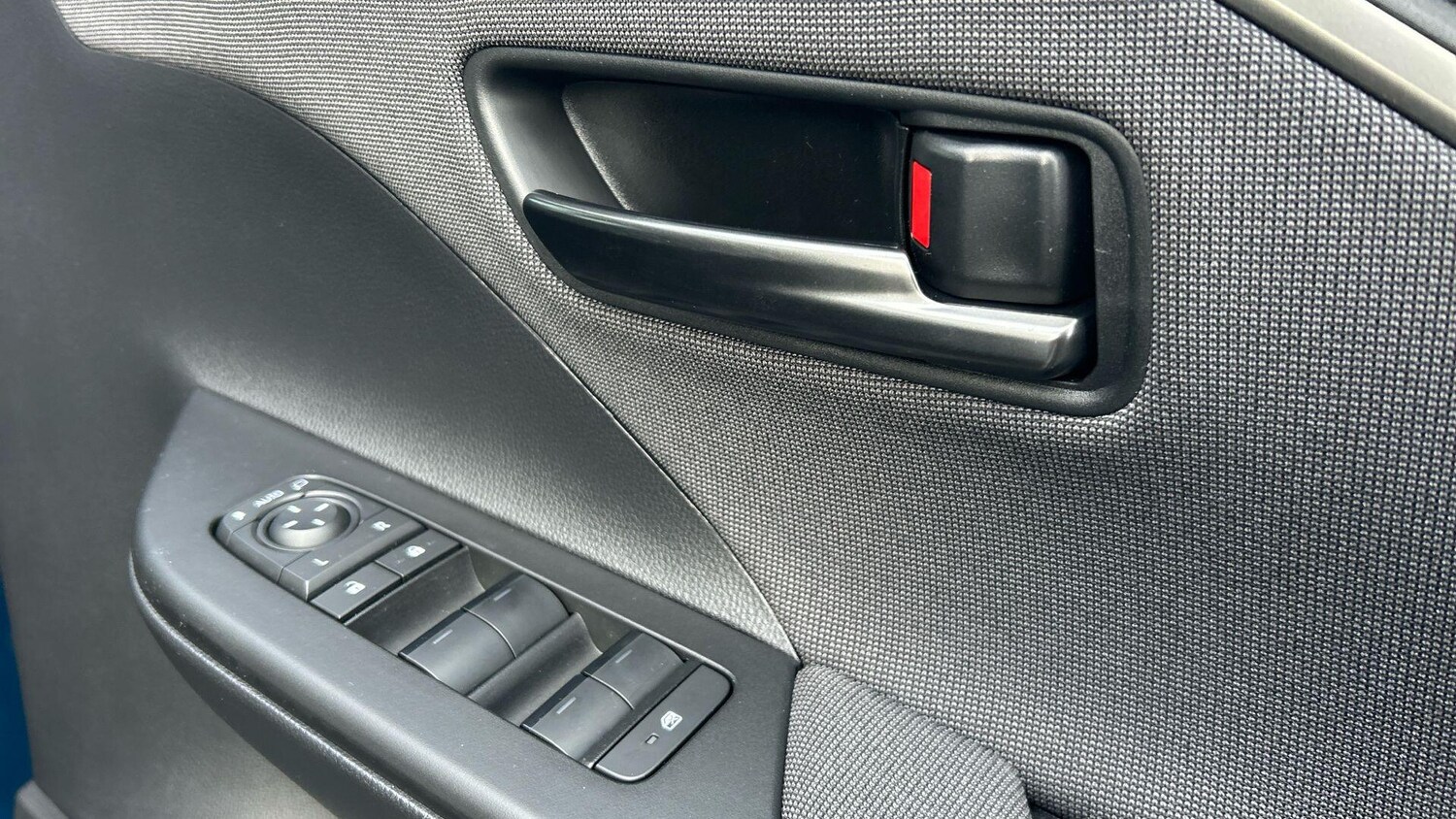 Used Toyota C-HR 2025 for sale - 77709451: Photo 39