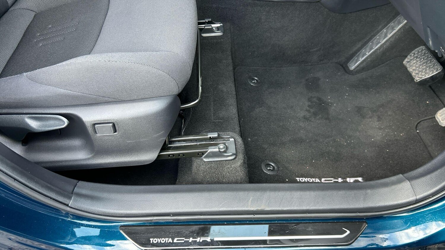 Used Toyota C-HR 2025 for sale - 77709451: Photo 41