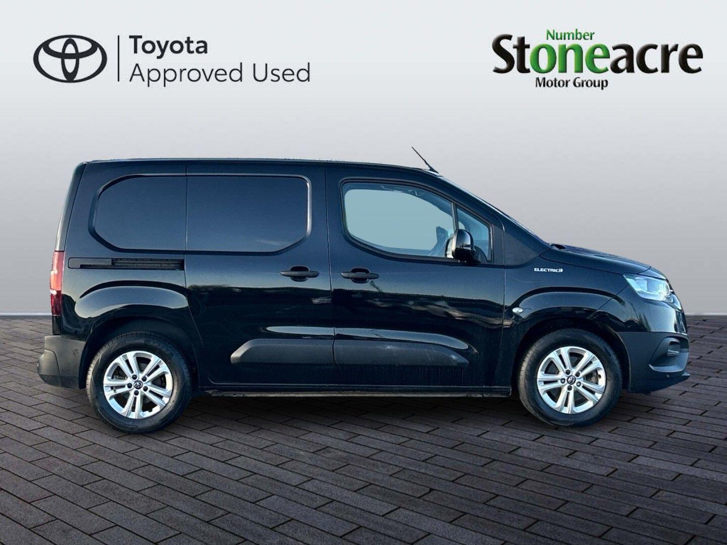 Used Toyota ProAce 2022 for sale - 76781937: Photo 2