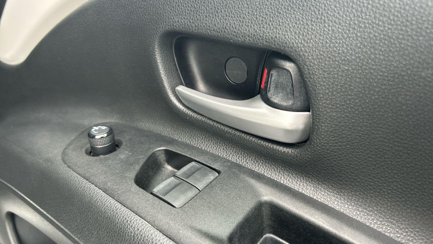 Used Toyota Aygo X 2023 for sale - 77074376: Photo 33