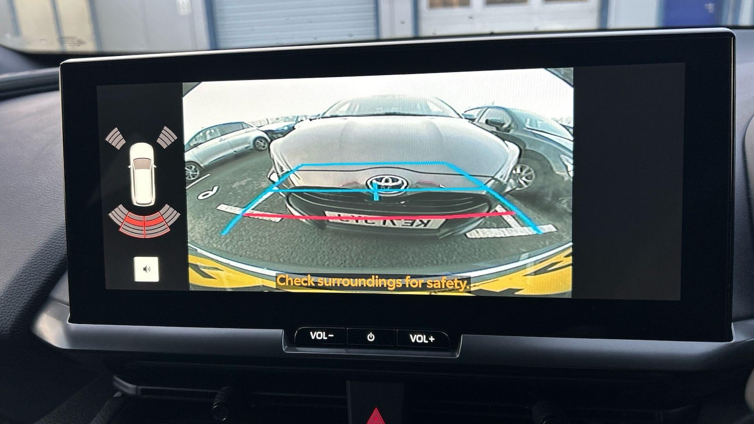 Used Toyota C-HR 2024 for sale - 76825151: Photo 24